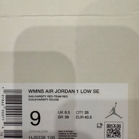 New women air Jordan 1 low se size us 9 - Picture 7 of 7